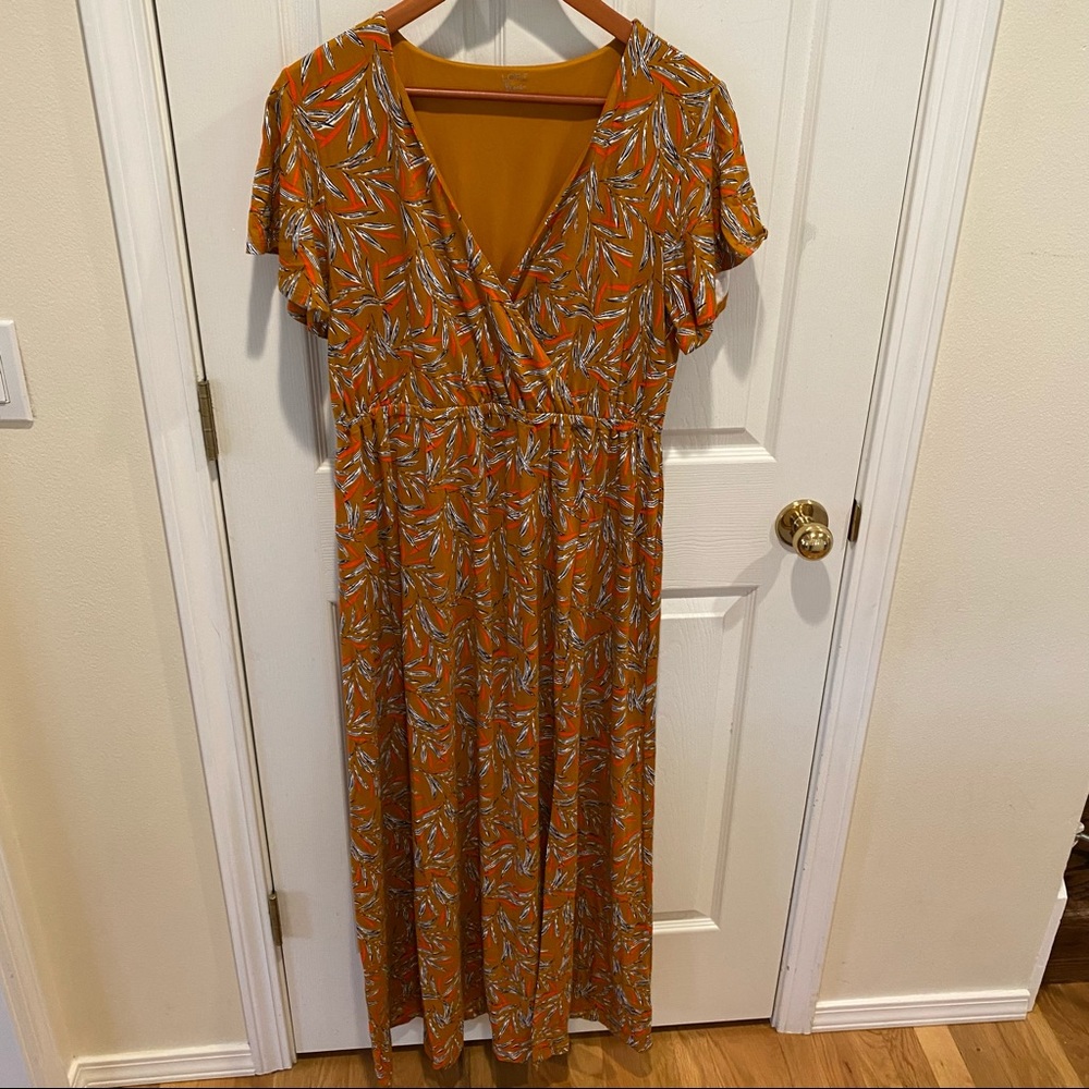 LOFT maxi dress, NWT, size medium